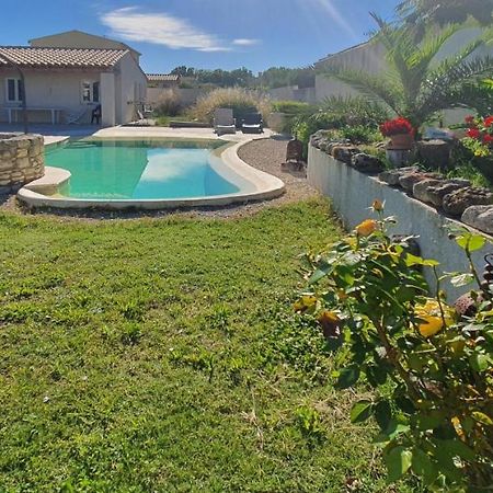Coquet 2 Pieces Au Calme Avec Piscine Villa Fontvieille Exterior foto