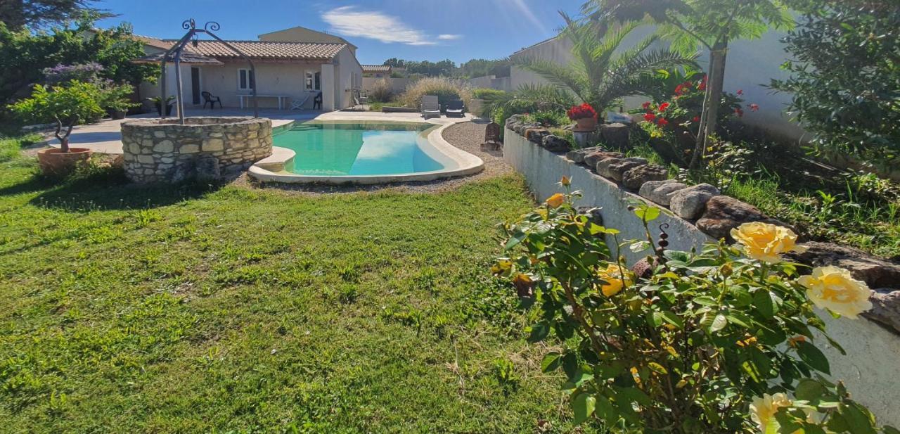 Coquet 2 Pieces Au Calme Avec Piscine Villa Fontvieille Exterior foto